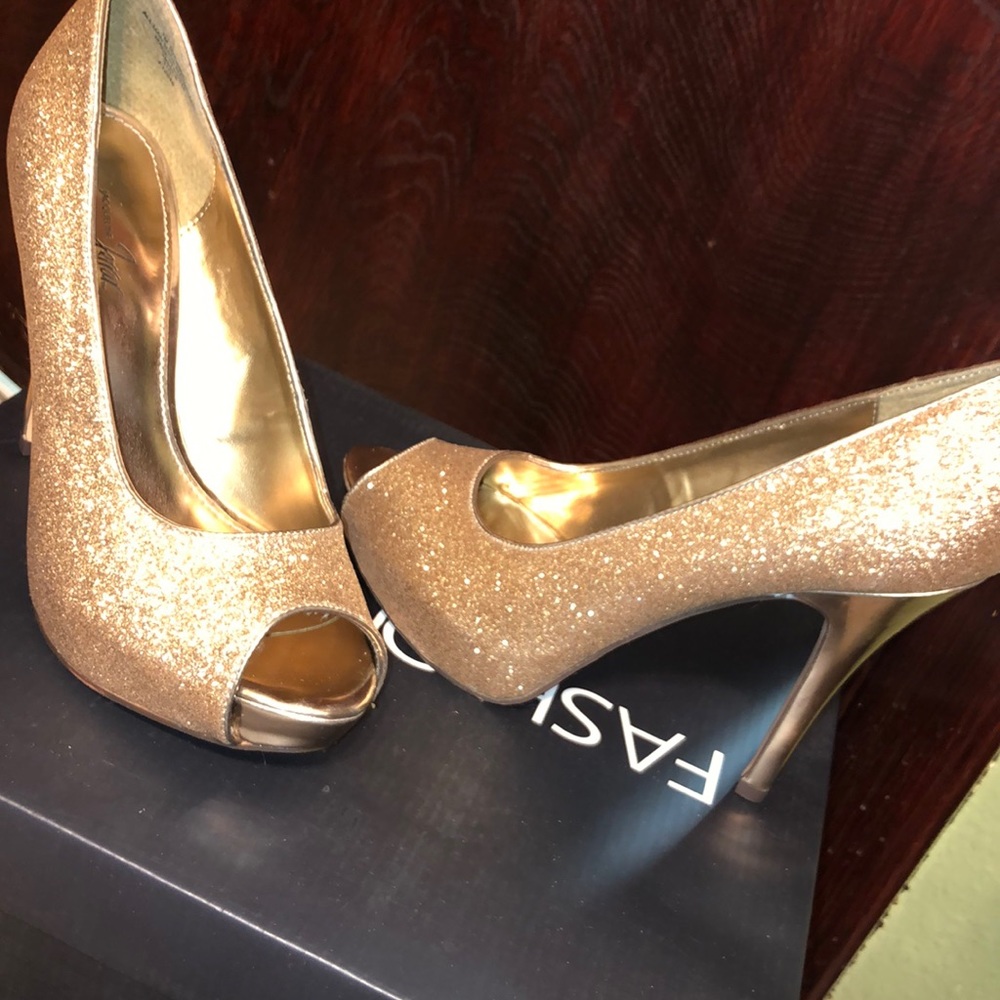 Gold open toe heel